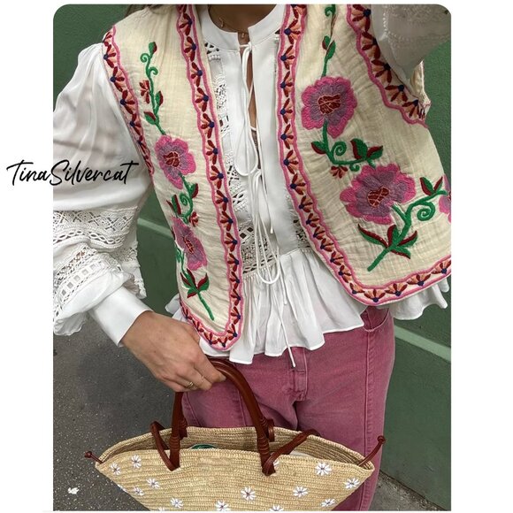 BLOGGER'S FAVE! Zara Embroidered Vest NWT - Picture 13 of 17